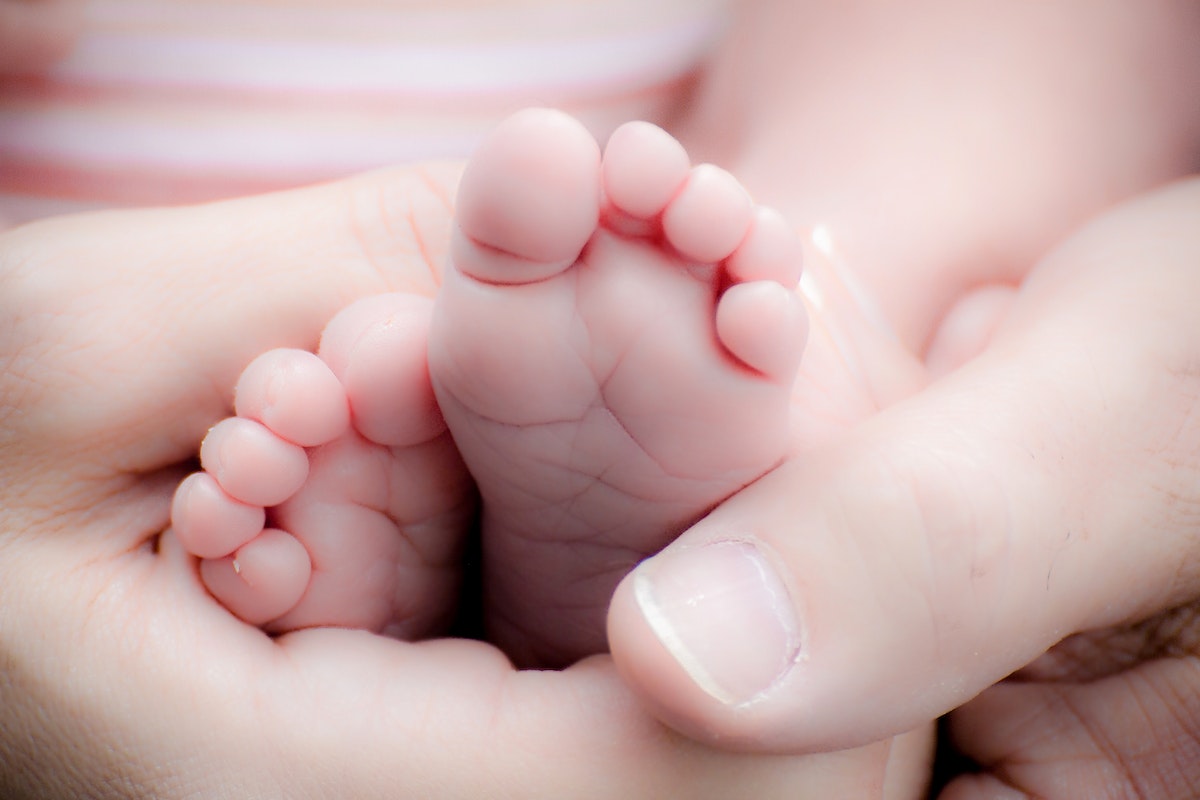 How To Create a Safe and Comfortable Newborn Care Routine