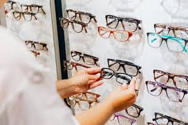 Types of Specialty Eyeglasses