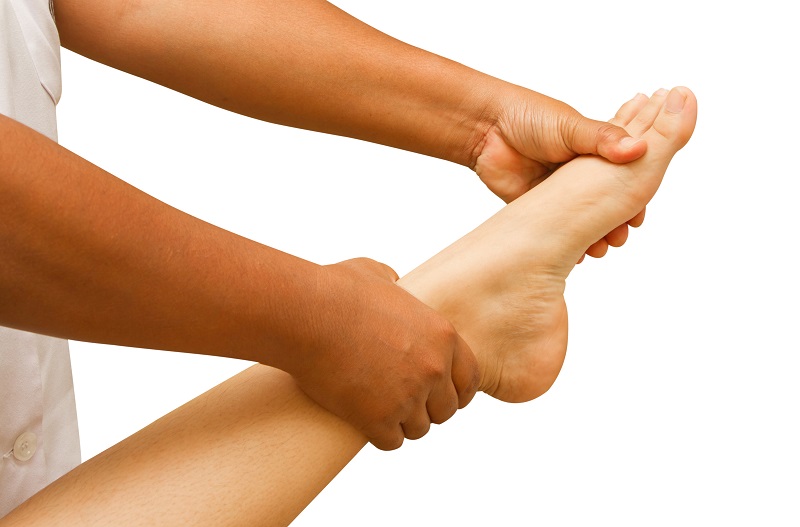 How to Care for an Ankle Sprain in the First 48 Hours